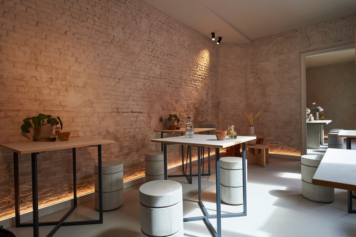 Somista Coffee & Wine Bar